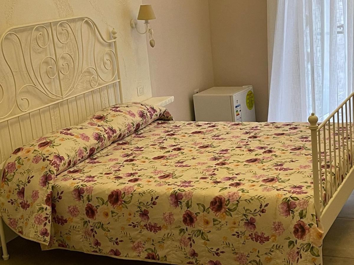 Bed and Breakfast Beb la Gemma Nápoles Exterior foto