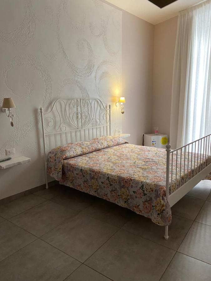Bed and Breakfast Beb la Gemma Nápoles Exterior foto