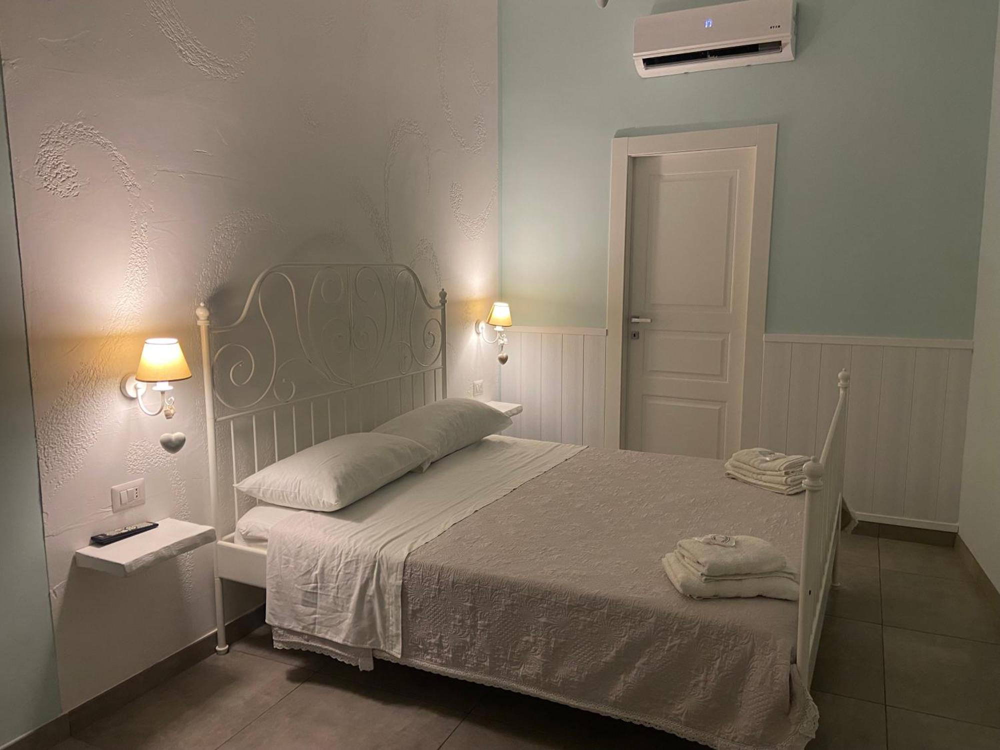 Bed and Breakfast Beb la Gemma Nápoles Exterior foto